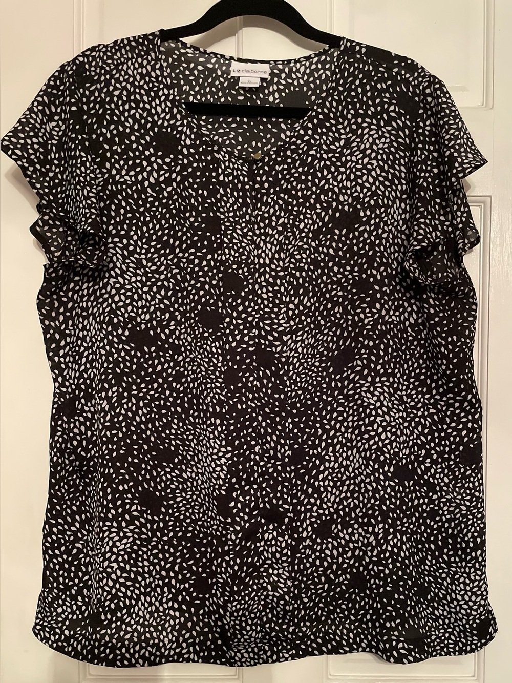 Liz Claiborne Black and White Flutter Sleeve Blouse Size XL